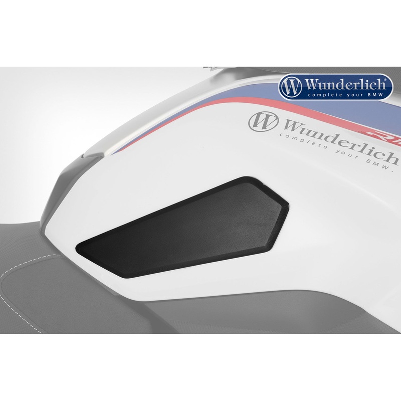 BMW R1250R Ergonomics - Tank Pads