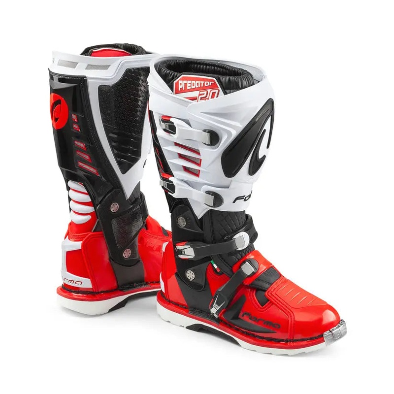 Forma Predator 2.0 Boots Black / White / Red