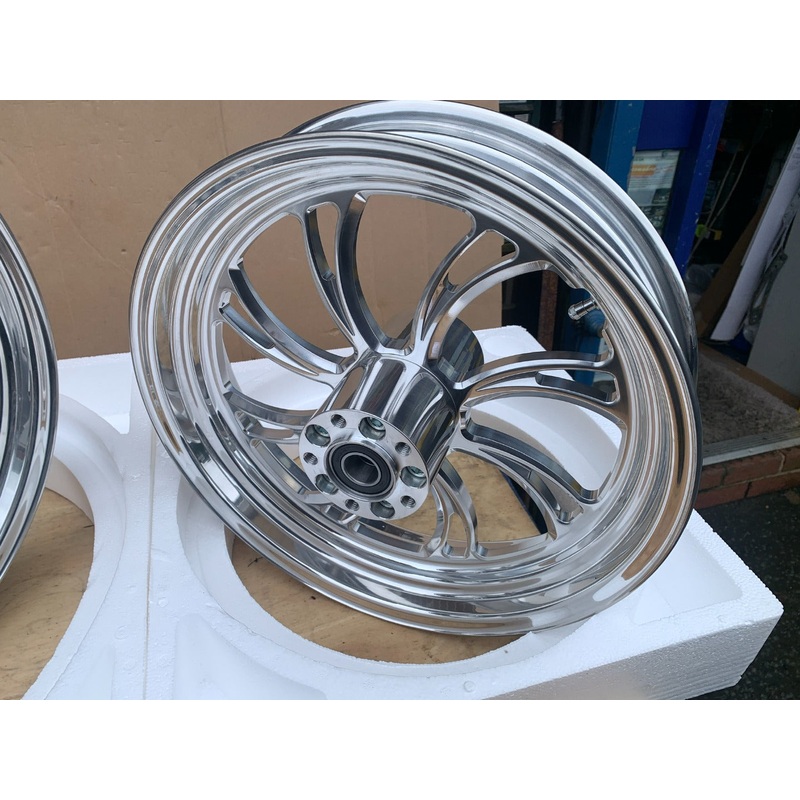 Harley Davidson 16X3.5 Rear wheel Vortex Ultima 37-813 Polished CNC Custom Harley